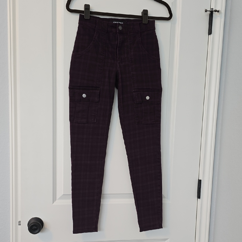 Express Purple Plaid Cargo High Rise Jegging Jeans. Size 00R